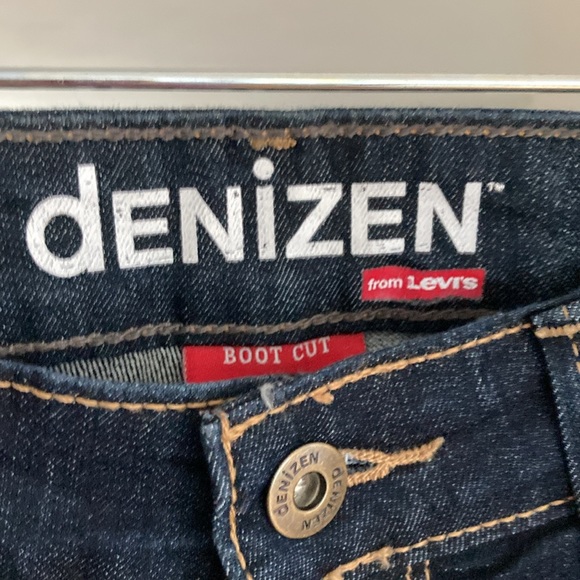 WOMEN’s DENIZEN LEVIS BOOT CUT JEANS SIZE 6 - Picture 2 of 8